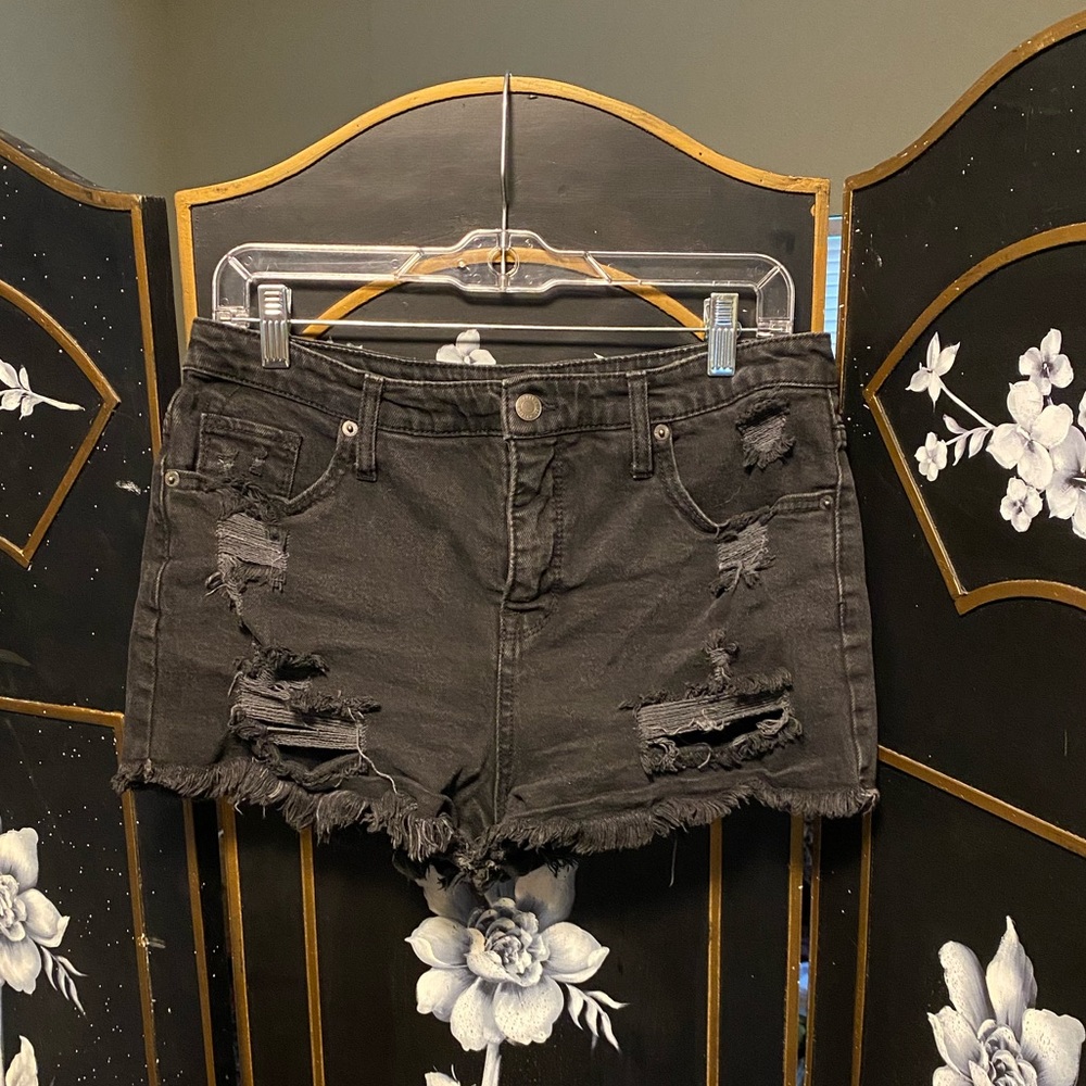 Mossimo high waisted ripped jean shorts!